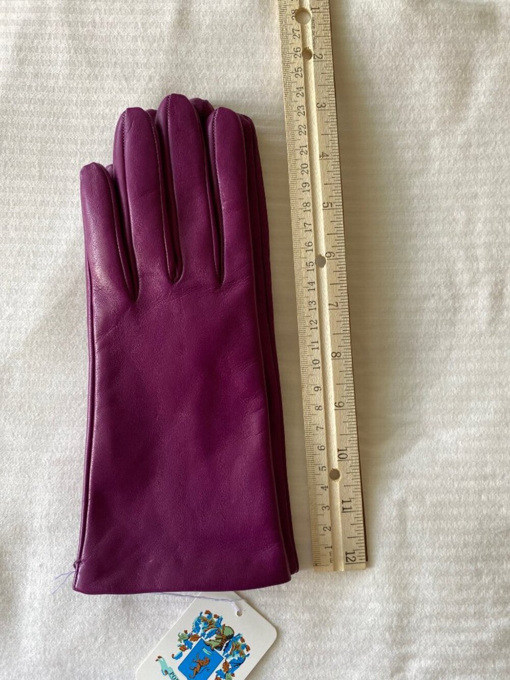 Authentic Portolano Women Leather Gloves. Size 7.5. Wool lined. Plum Color. NWT